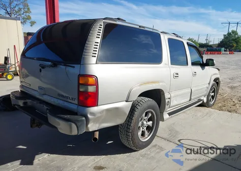 2004 Chevrolet Suburban 1500 Lt z USA, uszkodzony, nr VIN 1GNEC16Z74J117445
